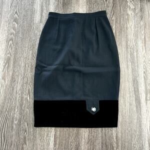 Valentino Miss V Vintage Wool Pencil Skirt Velvet Hem Made in Italy IT40‎